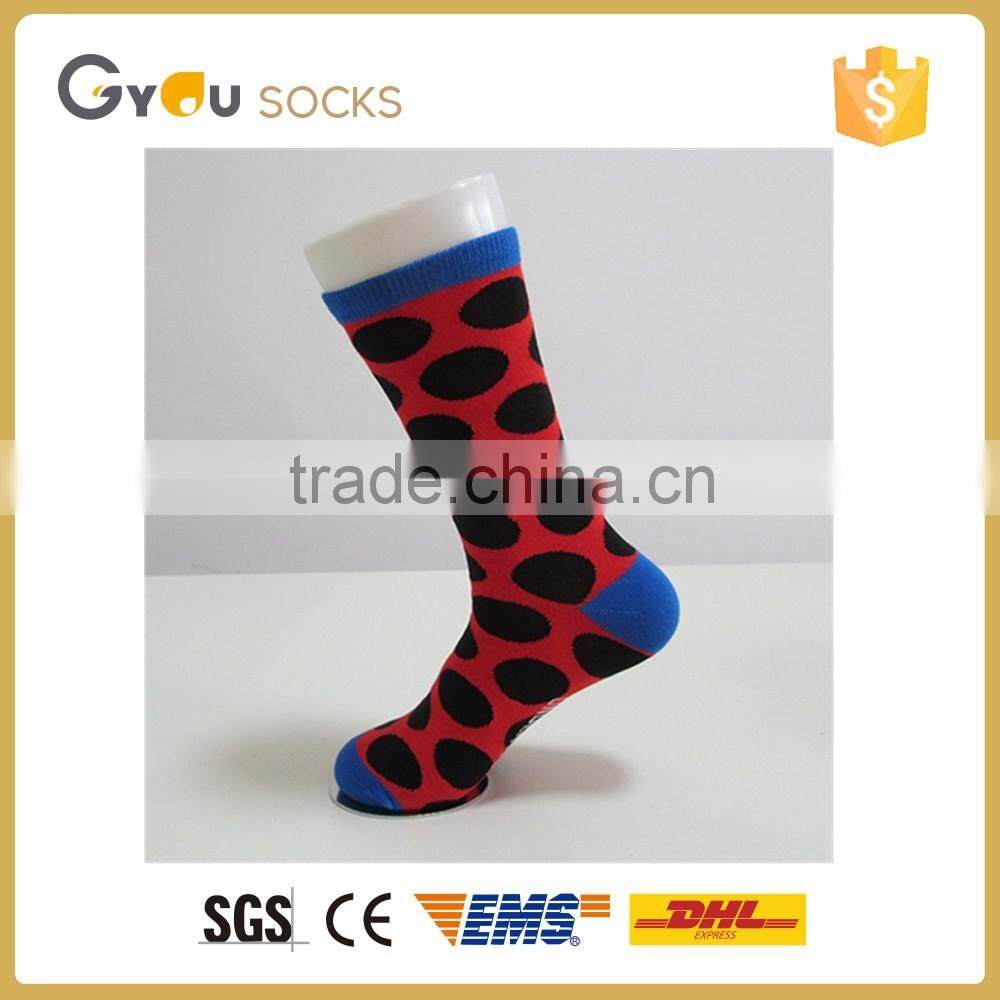 Red Men cotton Sports socks with Black pot Wholesale 2016