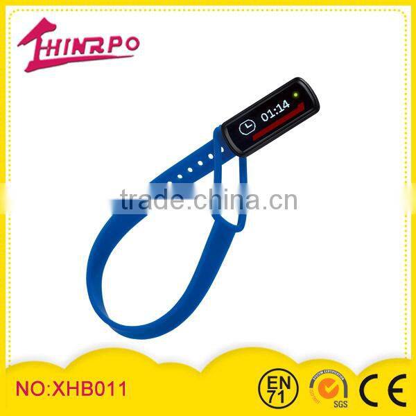 2014 new waterproof bluetooth silicone band wristwatch Track steps distance and calories burnt