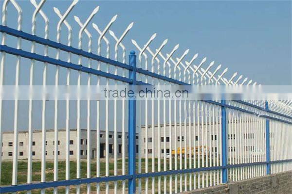 Powder coated metal fencing panles