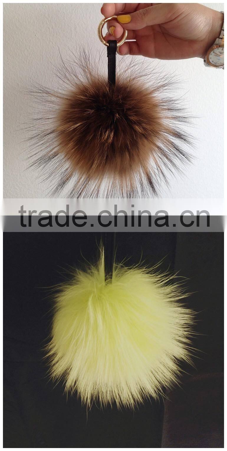 Fashion Popular Ladies Fur Ball Key Chain 100% Real Racoon Fur Keychains