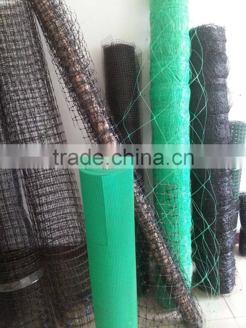 Plastic Square and stretched netting in 100g/sqm