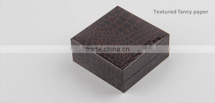 No middlemen promotional embossing empty pu leather watch gift boxes