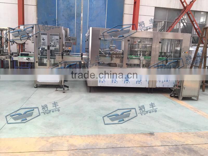 Automatic complete filling line for liquid filling machine