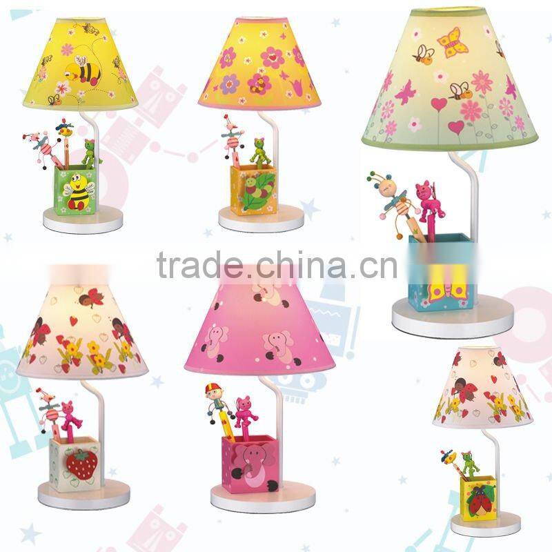 Modern Butterfly Tiffany Table Light