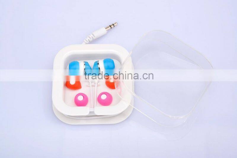 Light Weight MP3 Earphone