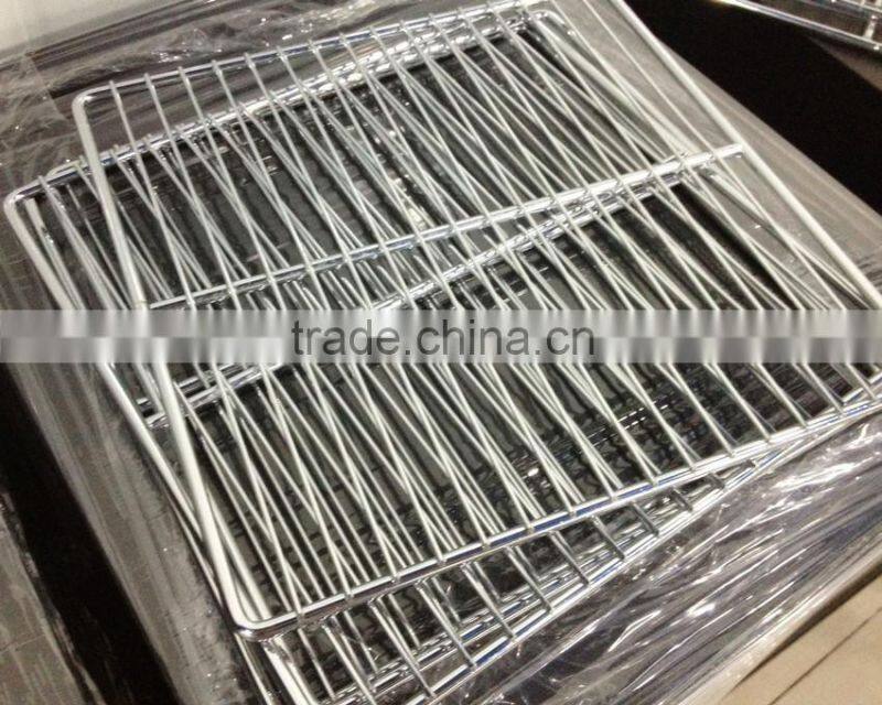 Desktop mini refrigerator with sliding doors