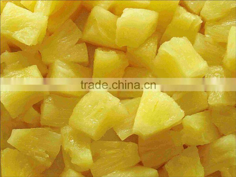 2016 new crop fresh material canned pineapple broken slices 454g
