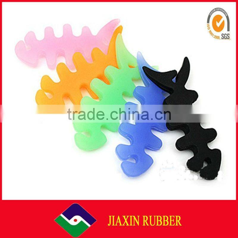 Hot promotional gifts earphone manufacturers Silicone cable holder