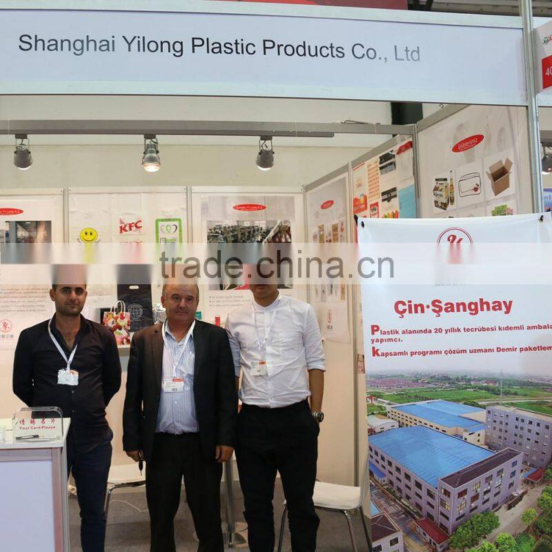 Big round black plastic disposable food sushi tray