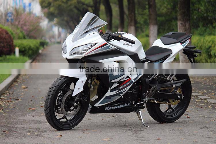 Cool Kawasaki Ninjai Super Sports Motorcycle of 200cc/ 250cc/350cc On Selling