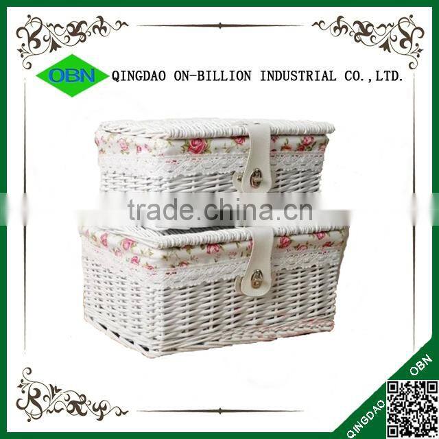 Handwoven storage lidded the wicker basket with handle