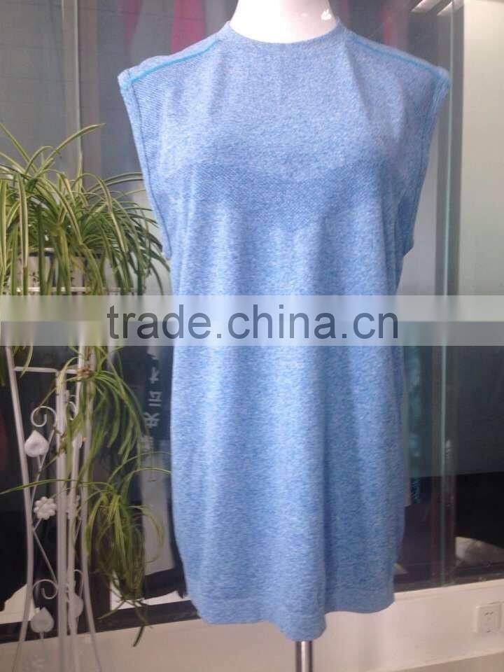 OEM Men's Round Neck Sleeveless and Seamless Underwear