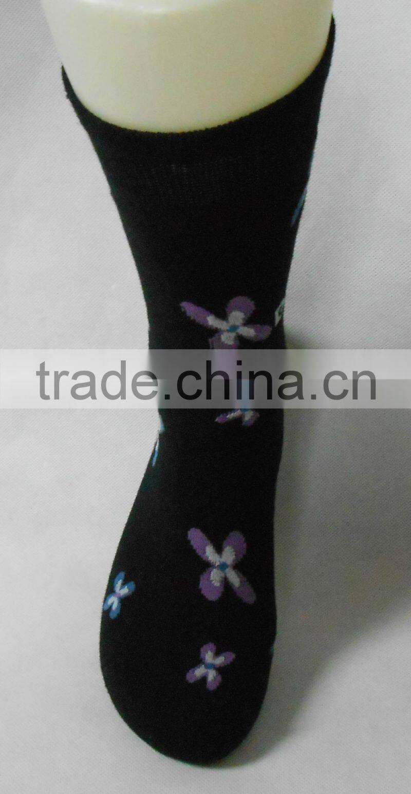 Mens Colored Pattern Casual Dress Socks
