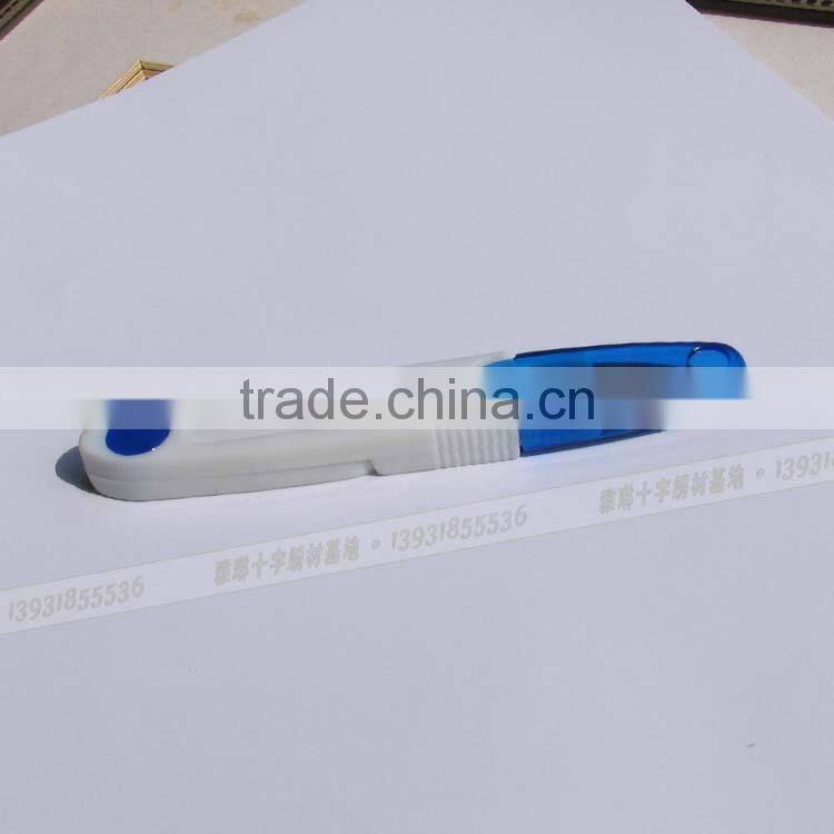 Wholesale variable colors scissors with with a transparent lid used in cross stitch