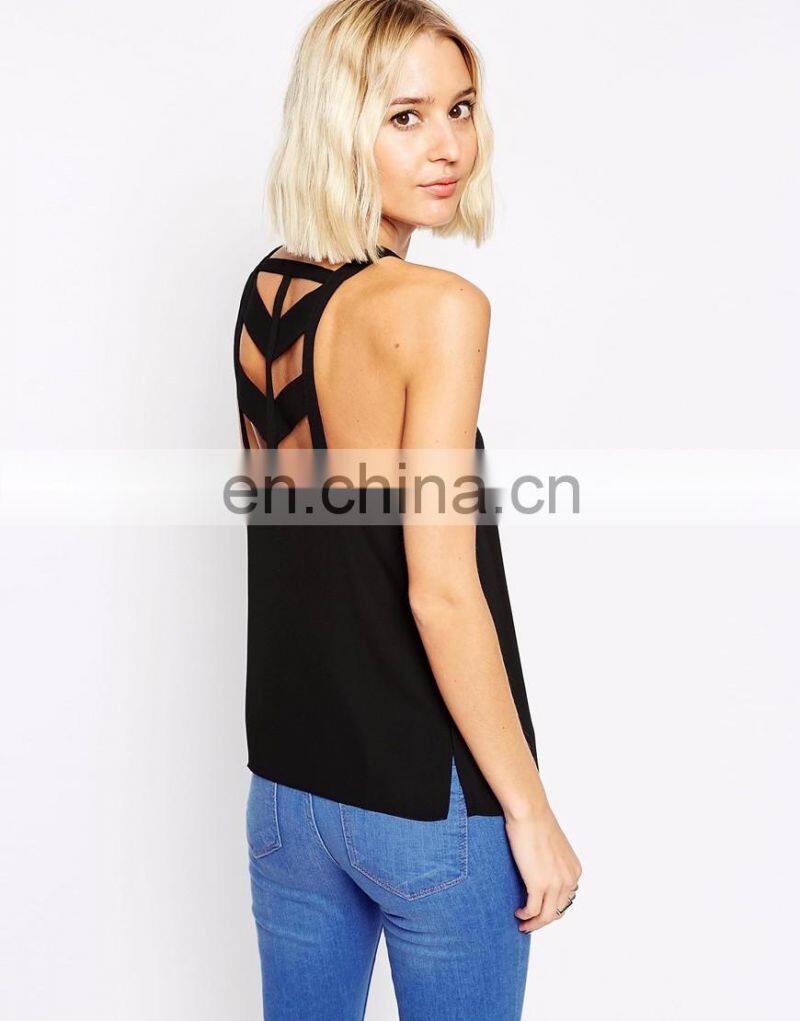 Lady Summer white top with back hollow design