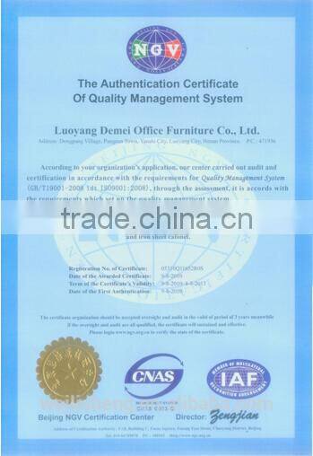 School reading table for kids