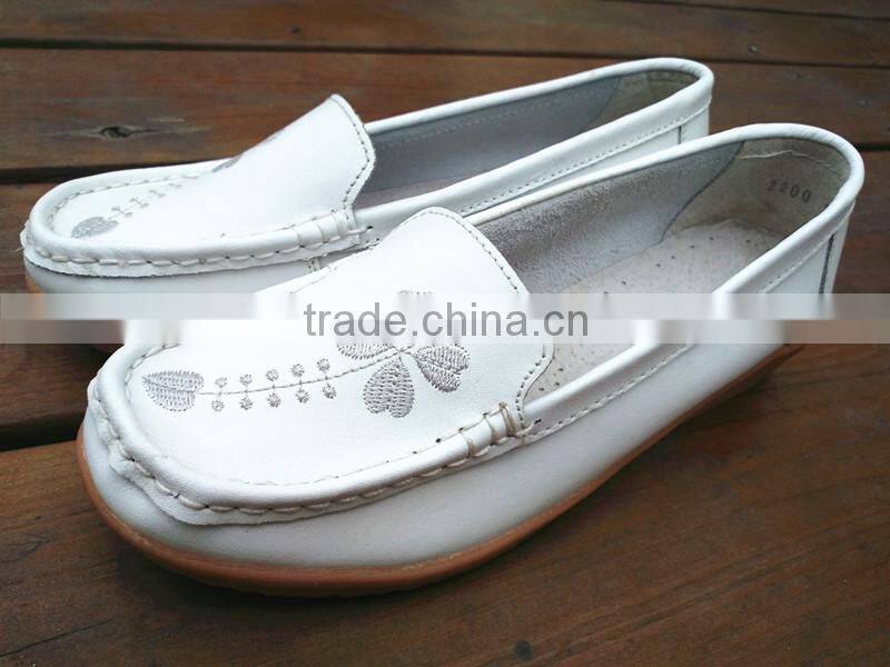 wholesale popular nurse hospital shoes unique white leather flat nurse shoes china OEM order