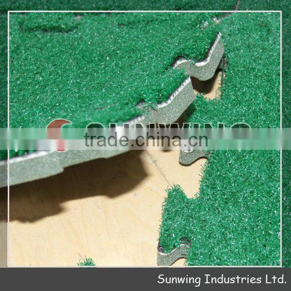 Rubber interlocking flooring mat