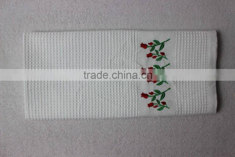 China wholesale waffle weave white cotton tea towels kitchen with embroidery