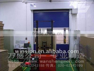 Industrial roll up door