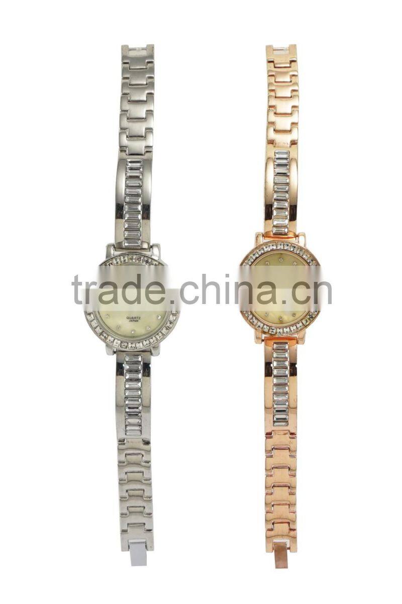 New models crystal and alloy watch women design quartz watch models