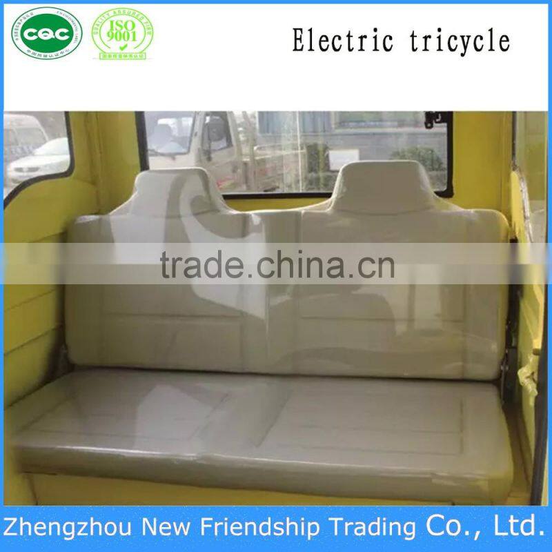 Closed cabin tuktuk motorcycle/ 6 passengers taxi tricycle