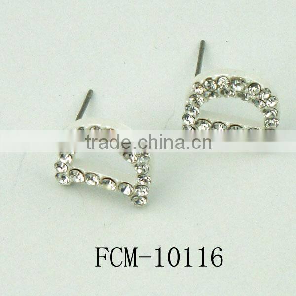 Yiwu wholesale beautiful alloy rhinestone fashion letter D stud earring(FCM-10118)
