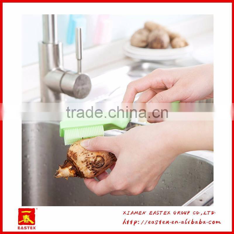 High Quality Plastic Fruit and Vegetables Cleaning Brush
