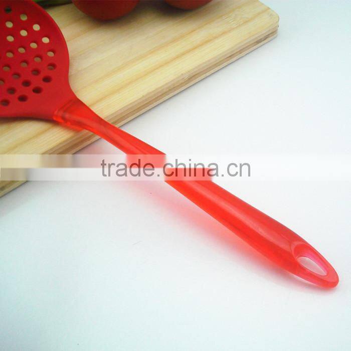 Nylon Handle Red Color Silicone skimmer