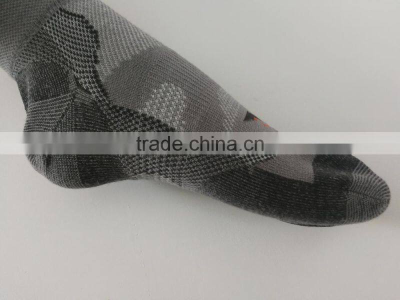 Factory Custom Logo Thin Merino Wool Hiking Sport Compression Traing Socks for Men