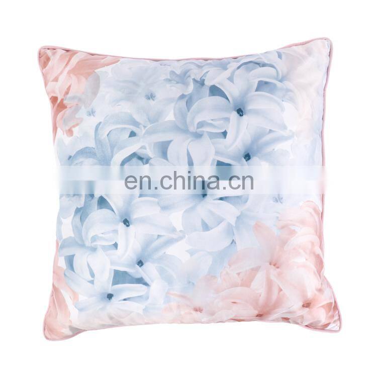 Hot selling Big flower printed velvet decorative cushion covers polyester throw pillow cover for Sofa