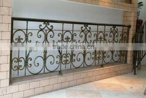 2015 Top-selling hand forged rod iron balcony fencing