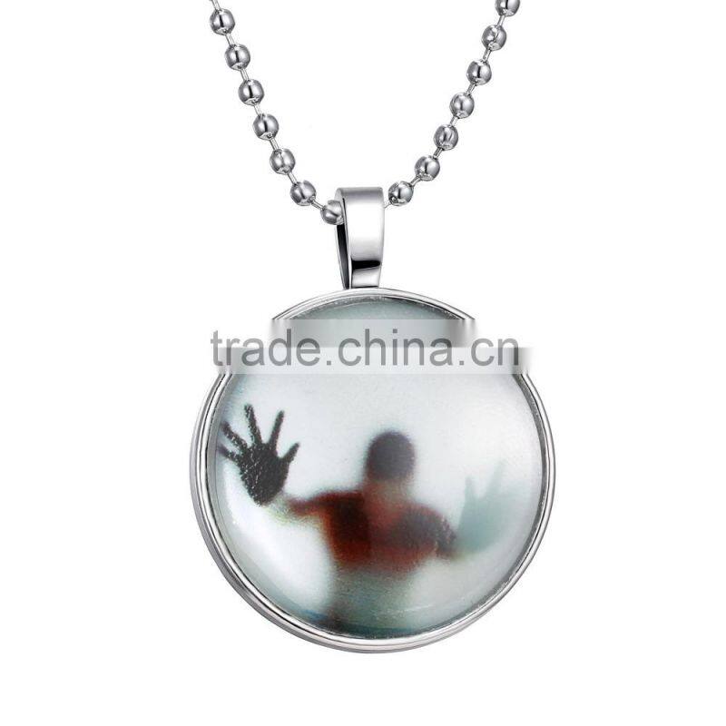 2015 New Fashion Glowing Jewelry, Glowing Pendant Man Behind The Glass art photo glow in the dark necklace