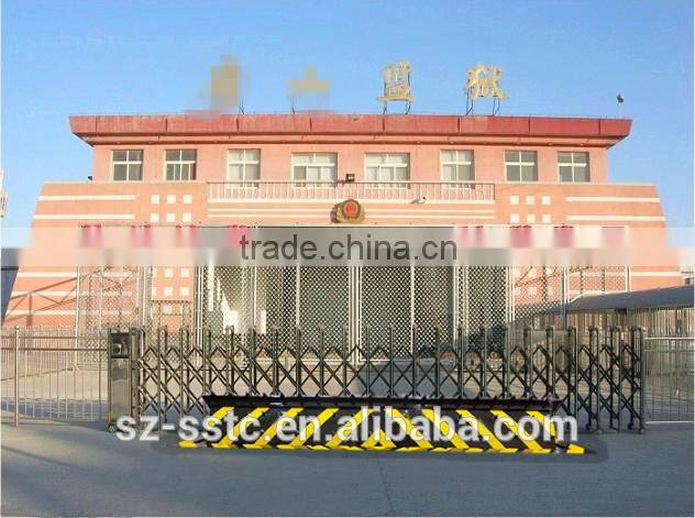 Hydraulic electronic heavy duty road barriercade parking blocker