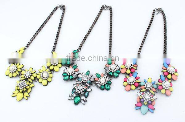 Multicolor Acrylic Pearl Flower Choker Collar Pendant Statement Necklace Women Fashion Necklaces for Women 2014