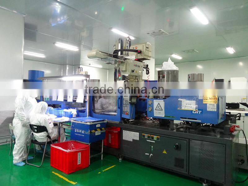 Laboratory disposable L-shaped cell spreader