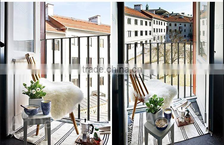 wood Windsor dining Chair for cafe use