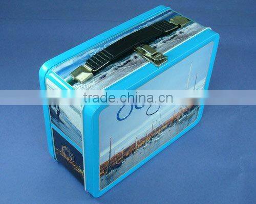 Tin lunch box with handle and lock