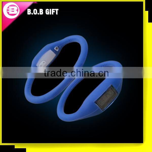 2015 newly style wholesale cheap silicone rubber strap watch