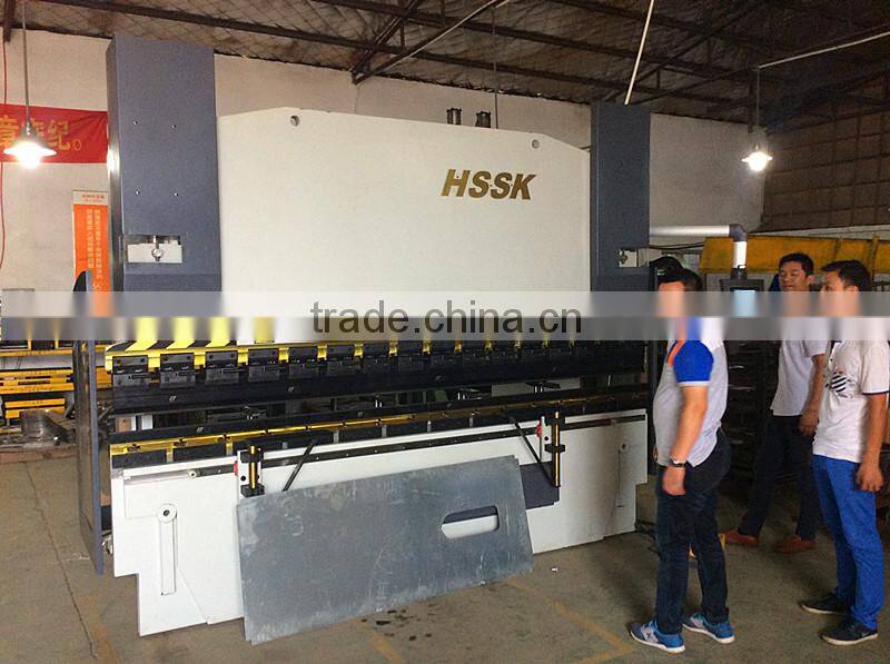 Full CNC synchronized Hydraulic press brake