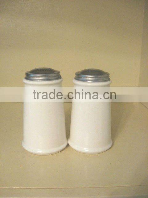 ceramic salt & pepper holder