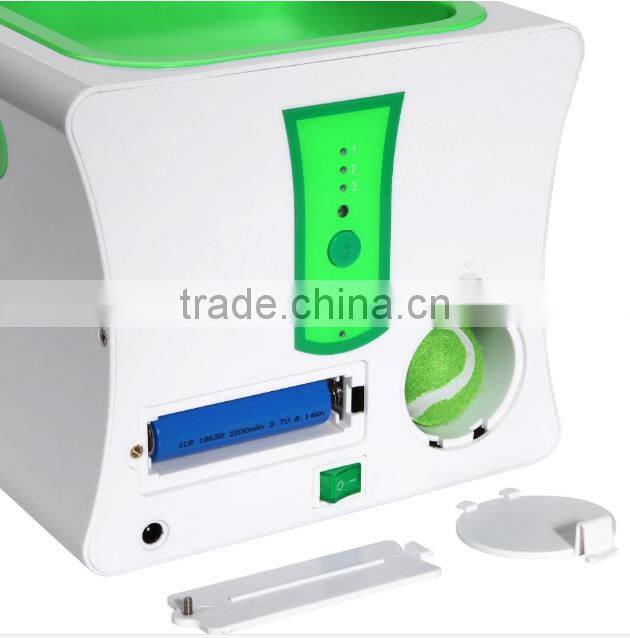 Pet Training Toys Automatic Tennis Ball Thrower, Remote Control Distance Adjustable Dog Tennis Ball Launcher, Dog Training Toy