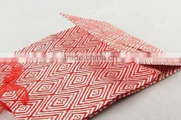 Colorful Shopping Paper Bag Through Foaming Process/Printed Foldable Gift Bag