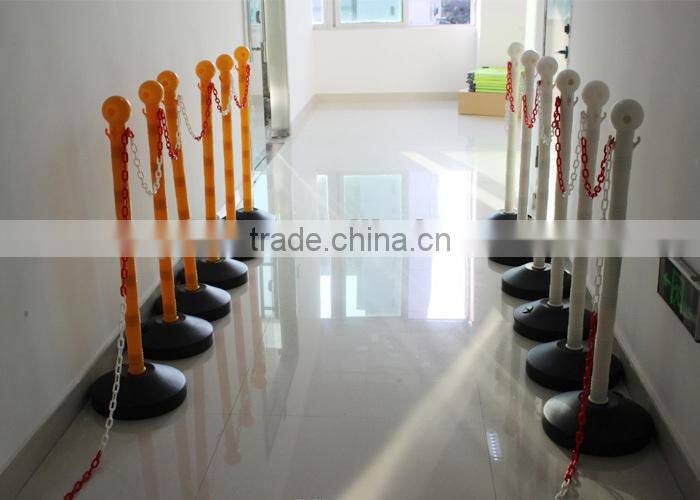 ball top plastic chain barrier