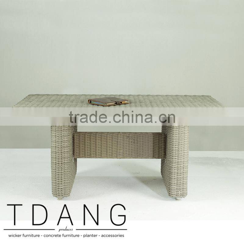 Sonoma Outdoor Wicker K-D Table