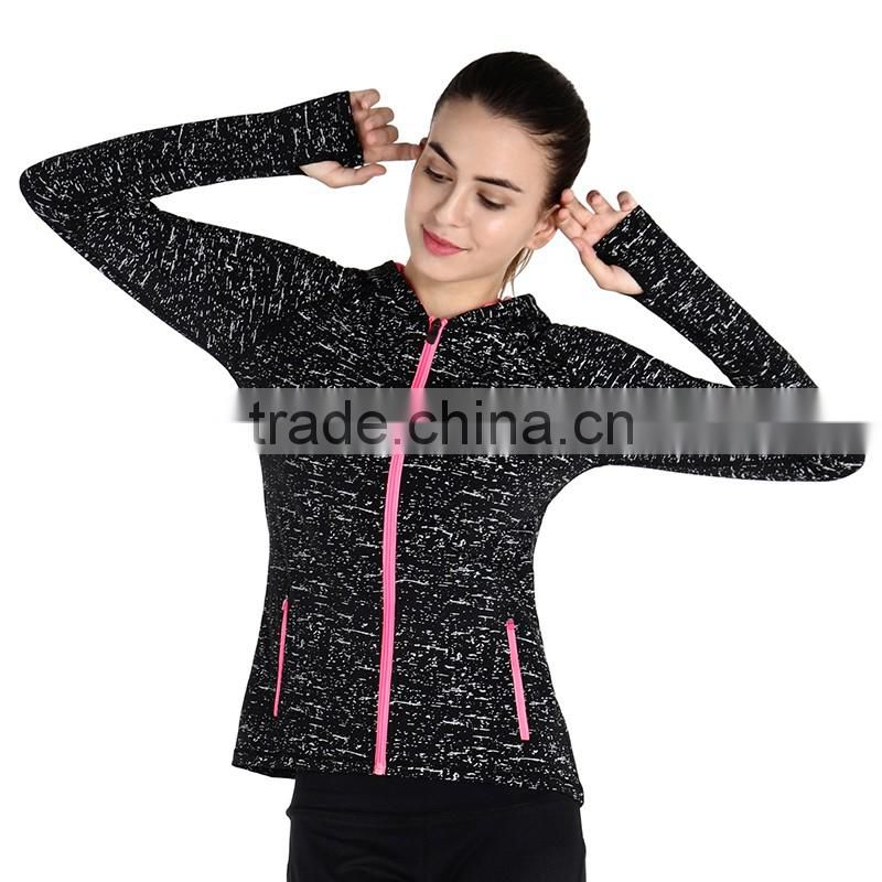 2017 Running Luminous Sport Exercise Set Yoga Gym Women Wear Sportswear Fitness Hooded Clothes And Pants