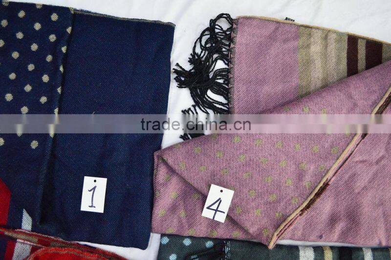 Fashion hot stylish lady stripe dot soft 100%viscose winter scarf