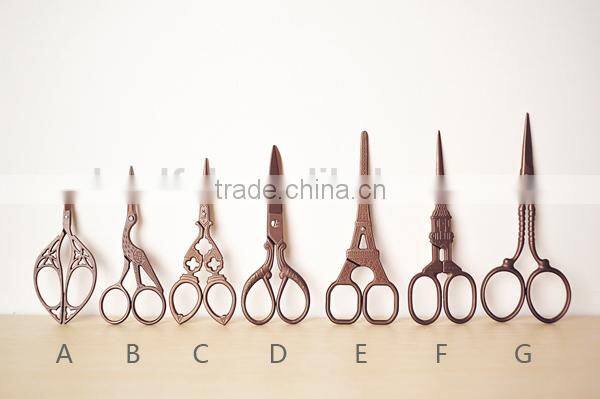 Vintage Special Engraved Lace Fabric Wool Bronze Scissors