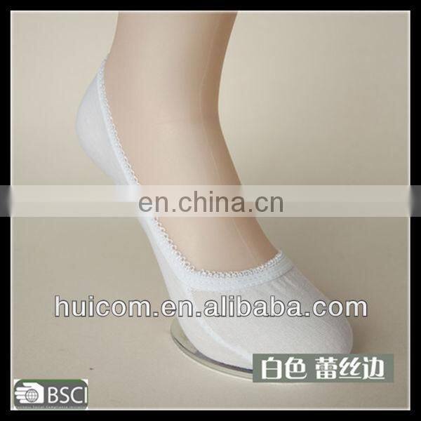 2013 good design pelerine baby lace socks