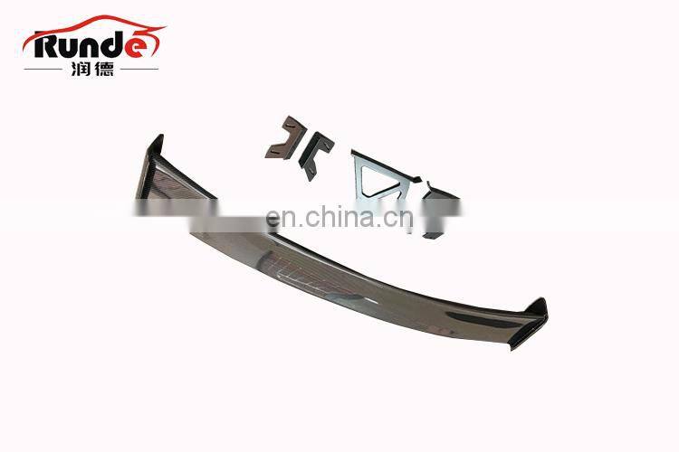 Runde Carbon Fiber Material Body Parts Spoiler For Mercedes-Benz W204 C63507 Modified BS Style C200C260 spoiler